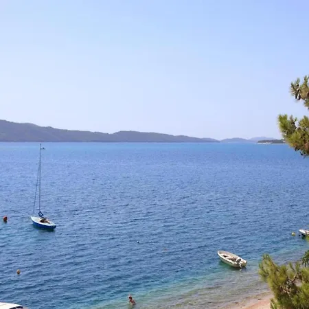 One-bedroom Near Apartmán Brodarica (Sibenik-Knin)