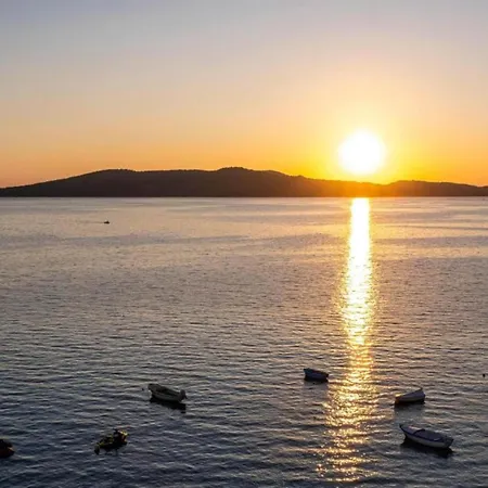 Апартаменты One-bedroom Near Бродарица