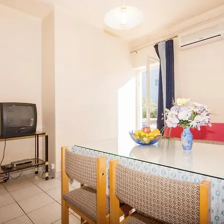 One-bedroom Near Brodarica (Sibenik-Knin)
