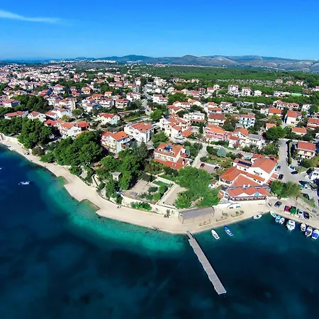 One-bedroom Near Apartmán Brodarica (Sibenik-Knin)