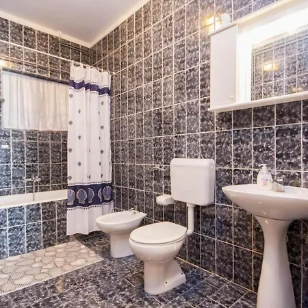 One-bedroom Near Brodarica (Sibenik-Knin)