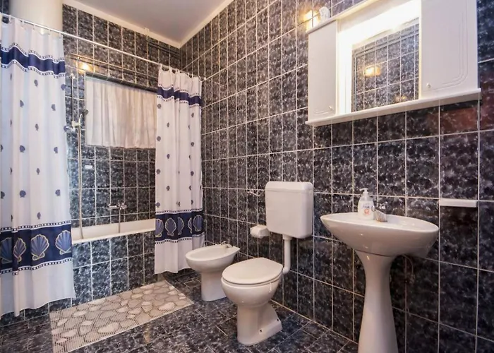 One-bedroom Near Brodarica (Sibenik-Knin)