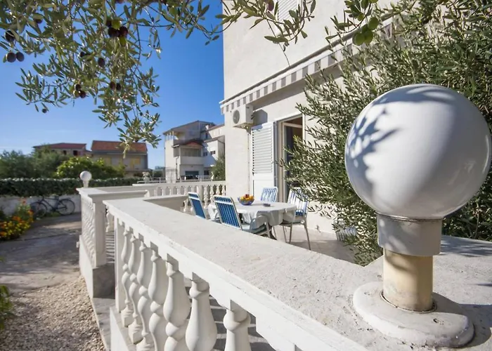 One-bedroom Near Appartement