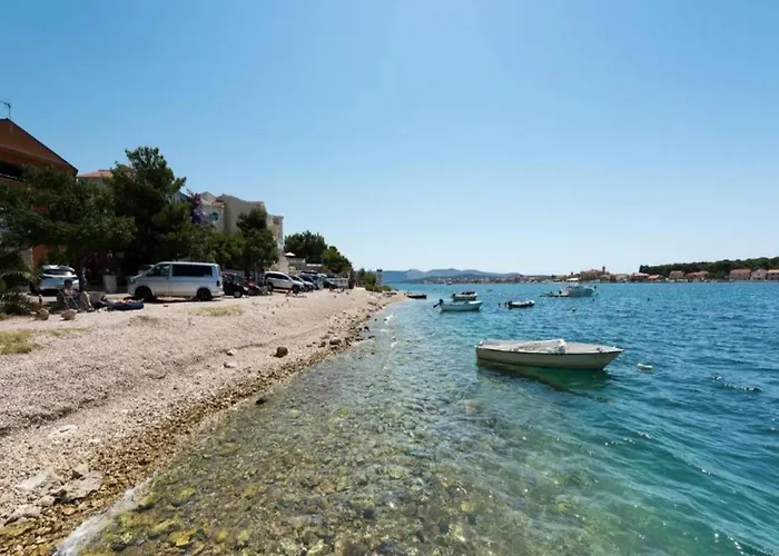 One-bedroom Near Apartament